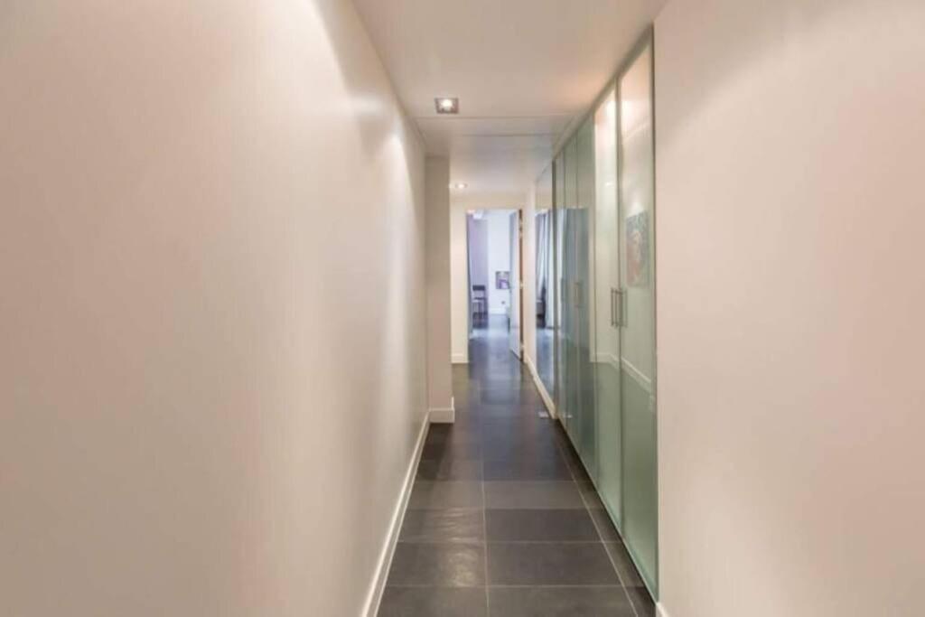 Appartement Cosy Pres Du Marais Париж Екстериор снимка