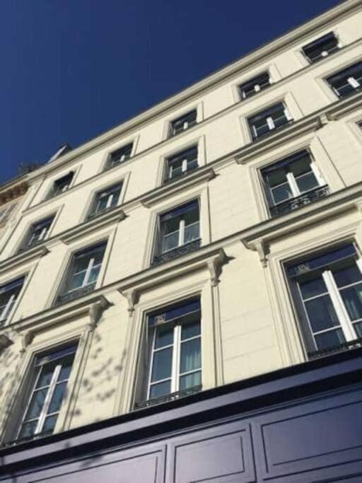 Appartement Cosy Pres Du Marais Париж Екстериор снимка